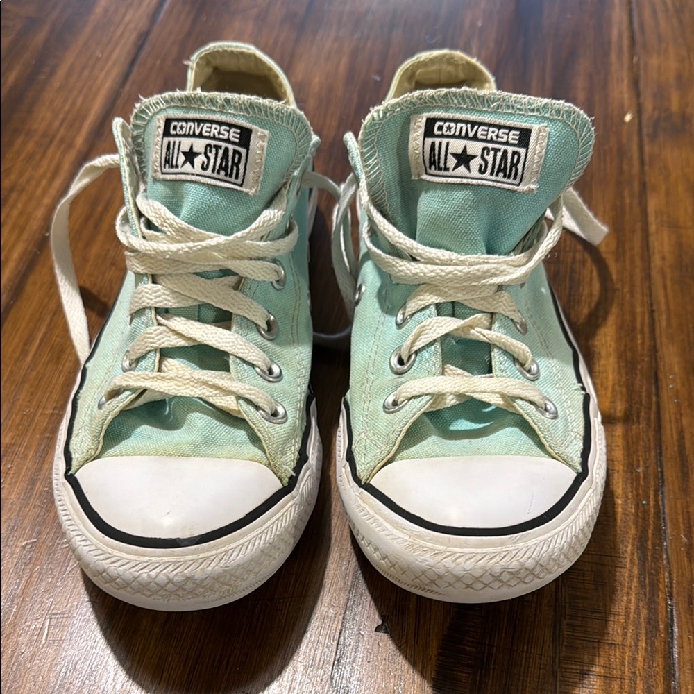 Converse Mint Green Low-Top Sneakers Women's Size 8